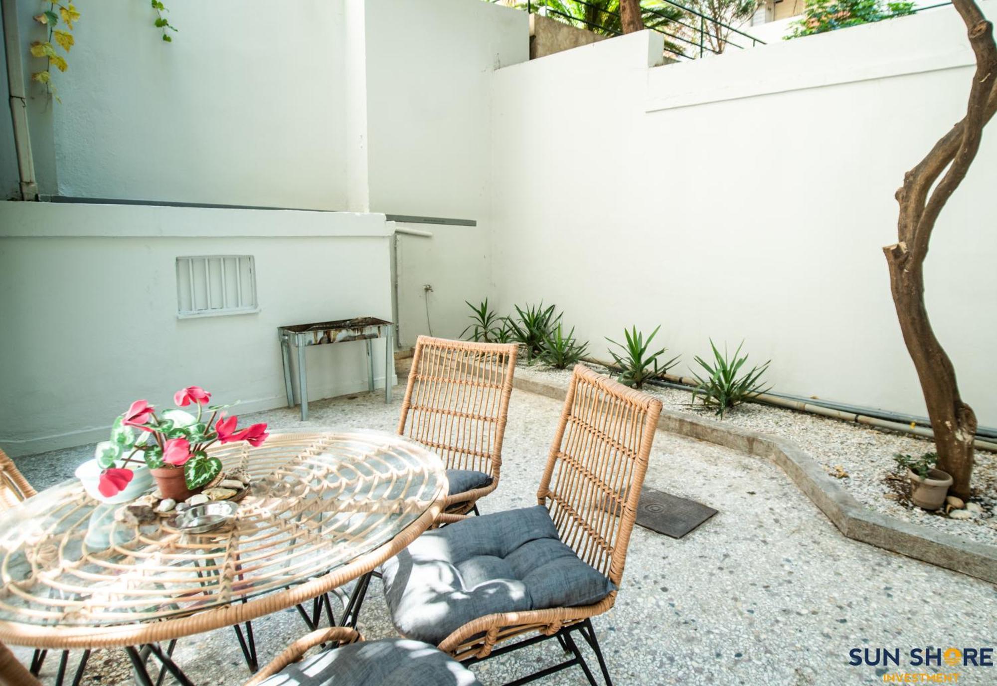 Explore Greece From Apartment With Private Garden Chalkís Kültér fotó
